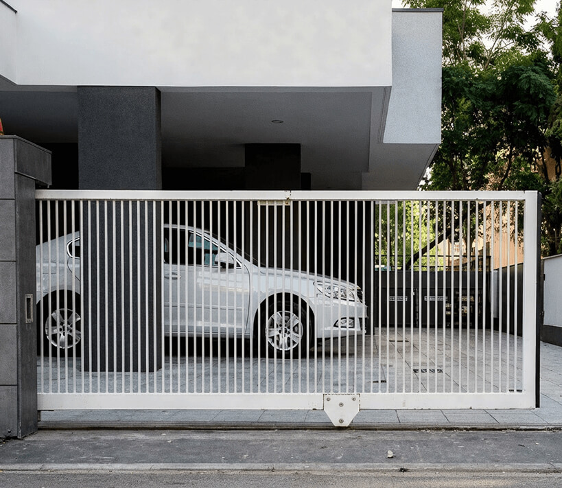 Major Advantages of Professional Automatic Sliding Gate Installation Services